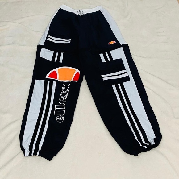Ellesse track pants 
2in1 pants/shorts - Picture 4 of 5